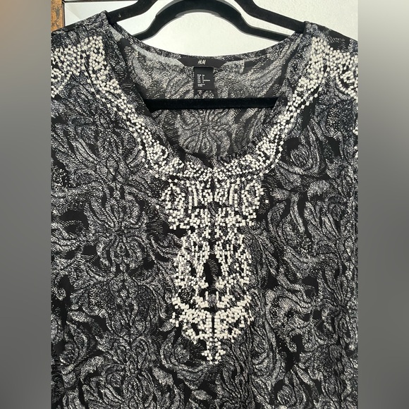 H&M Black and Gray Patterned Tunic - Picture 4 of 7